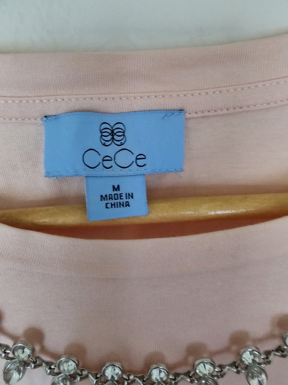 CeCe Women's Pink Puff-Sleeve Jewel-Neck Top Size M - Picture 6 of 6